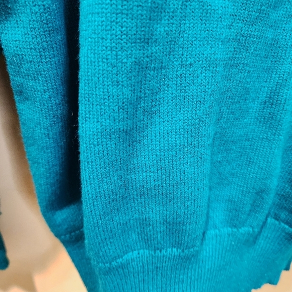 Andrew  St. JOHN vintage Teal 100% acrylic sweater size M - Picture 5 of 14